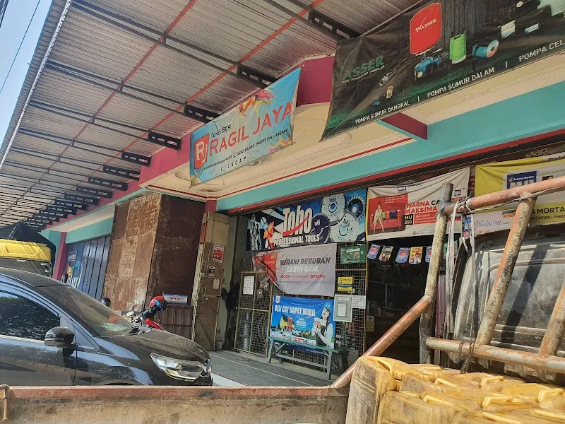 Cilacap yang Bersemangat: Toko Bangunan Konang Jaya Menyambut Momen Lebaran